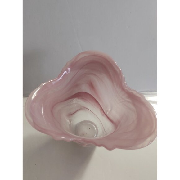 Gorgeous Art Glass Pink white Swirl Vase Scalloped Edge Shell Design 4 1/2" X 5" - Picture 7 of 12